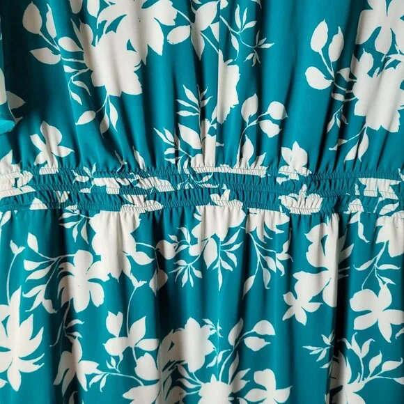 Torrid Studio Crepe De Chine Tie Neck Tiered Dress - Picture 7 of 12